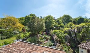 Photo 24- click for photo gallery